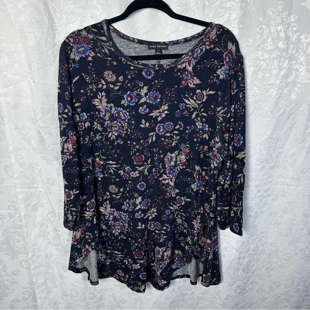 LANE BRYANT Dark Blue Floral Women's Top‎